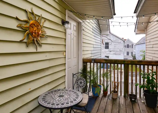 Property at 104 Spring St Unit D15, Charleston, SC, 29403, 2 beds, 1 bath, [object Object]