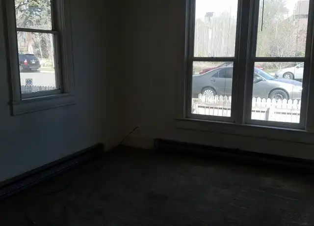 Property at 609 N Walnut St Unit 2, Ellensburg, WA, 98926, 1 bed, 1 bath, [object Object]
