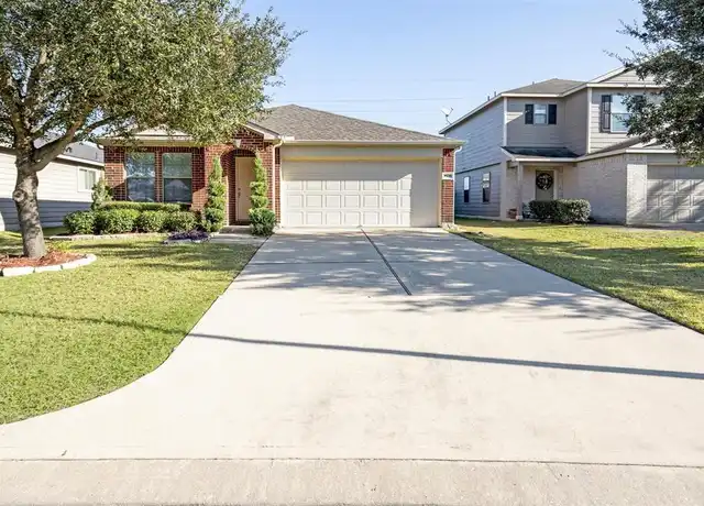 Property at 7930 Yaupon View Dr, Cypress, TX, 77433, 3 beds, 2 baths, [object Object]