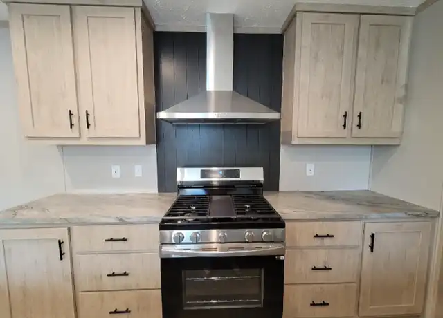 Property at 3290 Harding Hwy Unit 120, Lima, OH, 45804, 3 beds, 2 baths, [object Object]