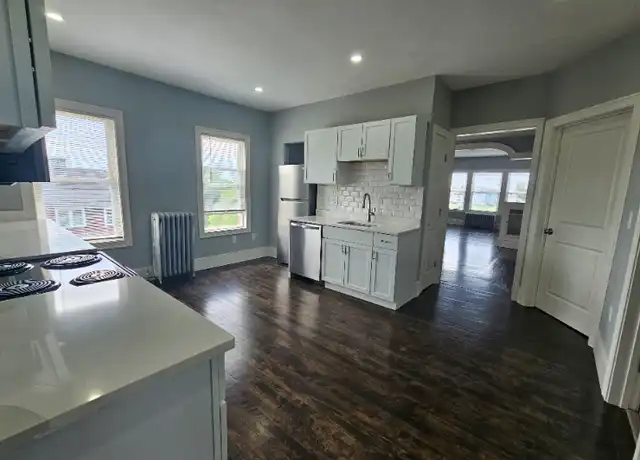 Property at 139 Providence St Unit 3, Worcester, MA, 01604, 3 beds, 1 bath, [object Object]
