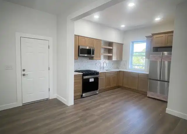 Property at 295 Main St Unit 2, South River, NJ, 08882, 3 beds, 1 bath, [object Object]