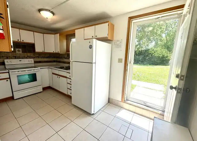 Property at 620 W Seerley Blvd Unit 1, Cedar Falls, IA, 50613, 3 beds, 1 bath, [object Object]