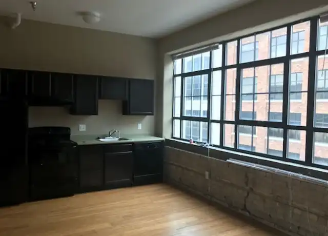 Property at 100 Commerce Ave SW Unit 422, Grand Rapids, MI, 49503, 2 beds, 1 bath, [object Object]