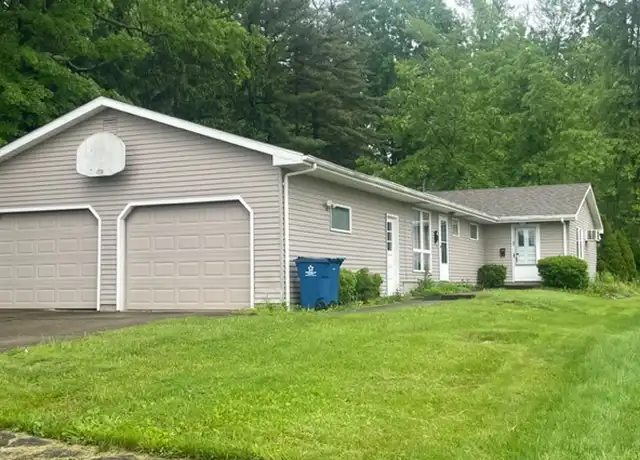 Property at 939 N Highland Ave Unit 1, Girard, OH, 44420, 2 beds, 1.5 baths, [object Object]