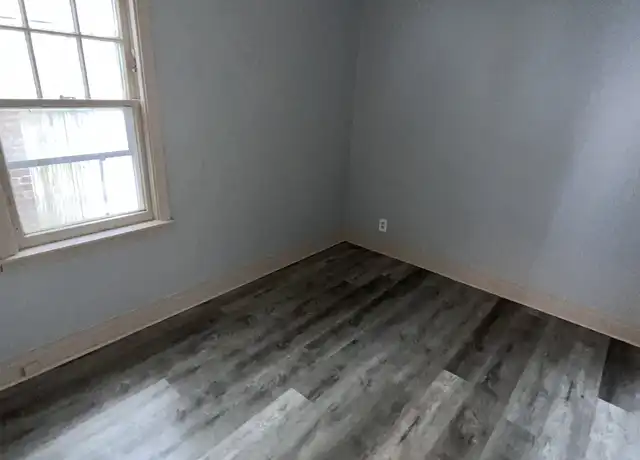 Property at 1584 E Delavan Ave, Cheektowaga, NY, 14215, 2 beds, 1 bath, [object Object]