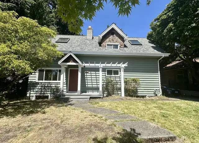 Property at 3114 W Elmore St, Seattle, WA, 98199, 4 beds, 3 baths, [object Object]