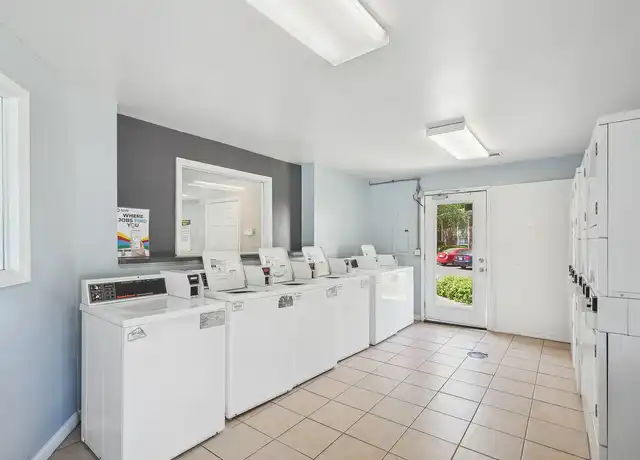Property at Lexington on the Green - 4803 N New Hope Rd, Raleigh, NC, 27604, 1 bed, 1 bath, [object Object]