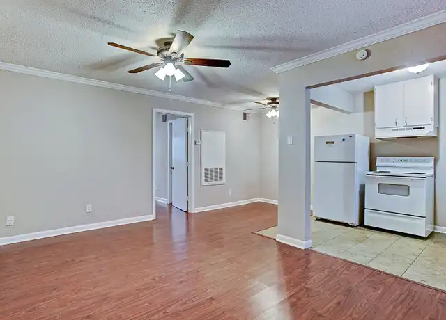 Property at 405 Hawthorne St Unit 2, Houston, TX, 77006, 1 bed, 1 bath, [object Object]