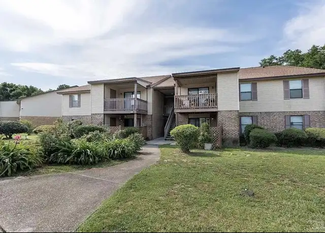 Property at 2300 W Michigan Ave, Pensacola, FL, 32526, 2 beds, 2 baths, [object Object]