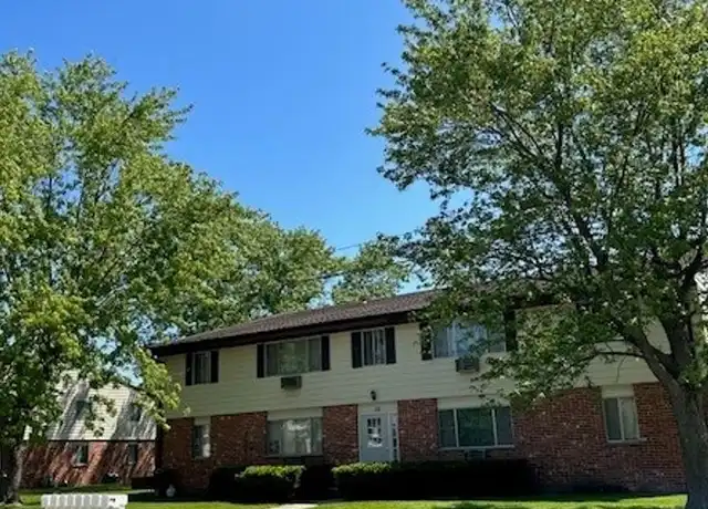 Property at 25 West St Unit 25west8, Elkhorn, WI, 53121, 2 beds, 1 bath, [object Object]