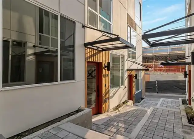 Property at 907 Hiawatha Pl S Unit D, Seattle, WA, 98144, 2 beds, 2.5 baths, [object Object]