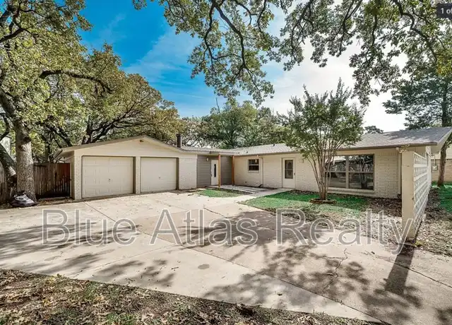Property at 1520 Sunnybrook Dr, Irving, TX, 75061, 3 beds, 2.5 baths, [object Object]