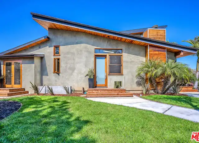 Property at 4450 Campbell Dr, Los Angeles, CA, 90066, 3 beds, 3 baths, [object Object]