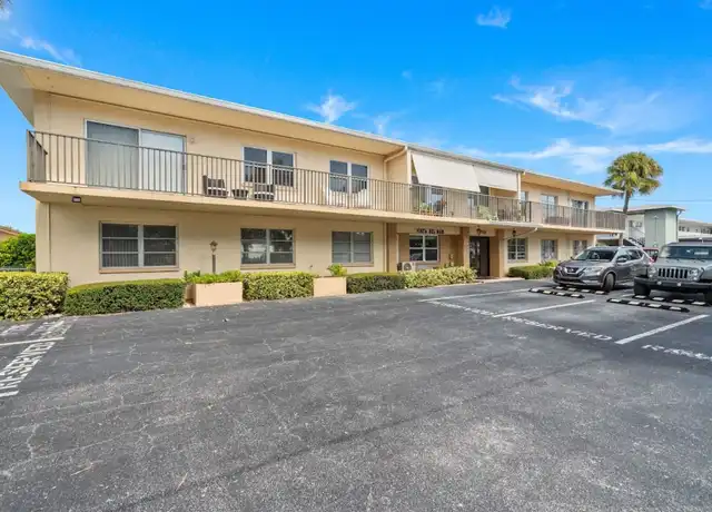 Property at 3753 46th Ave S #6, Saint Petersburg, FL, 33711, 2 beds, 2 baths, [object Object]