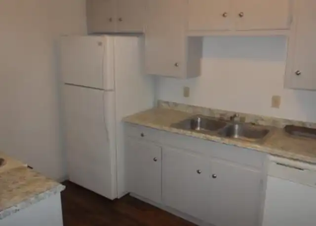 Property at 1115 Collier St, Denton, TX, 76201, 2 beds, 1 bath, [object Object]
