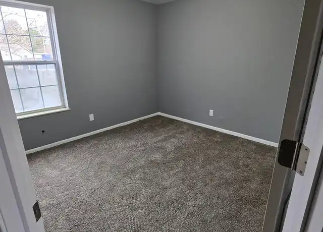 Property at 501 S 19th St Unit 19, Herrin, IL, 62948, 1 bed, 1 bath, [object Object]