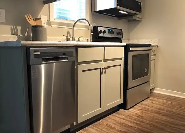 Property at Baytree Ridge - 1726 Poplar St, Valdosta, GA, 31601, 2 beds, 2 baths, [object Object]