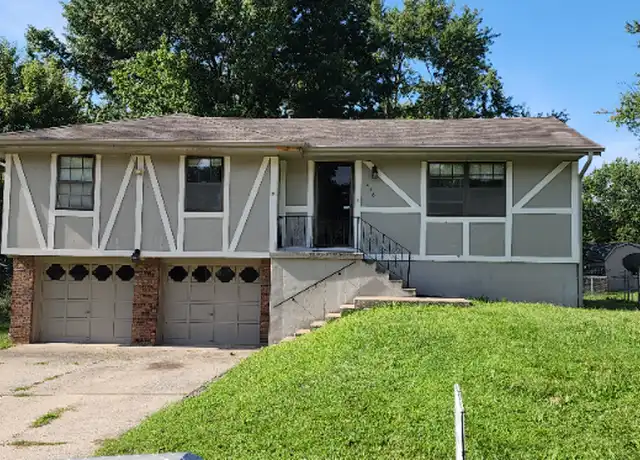 Property at 216 SW Redwood Dr, Blue Springs, MO, 64014, 3 beds, 1.5 baths, [object Object]