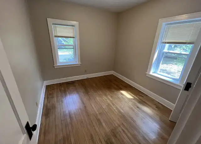 Property at 968 42nd Ave NE, Minneapolis, MN, 55421, 2 beds, 1 bath, [object Object]