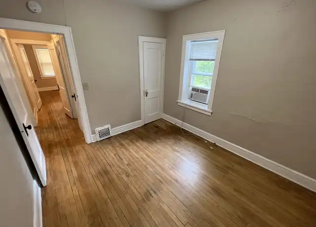 Property at 968 42nd Ave NE, Minneapolis, MN, 55421, 2 beds, 1 bath, [object Object]