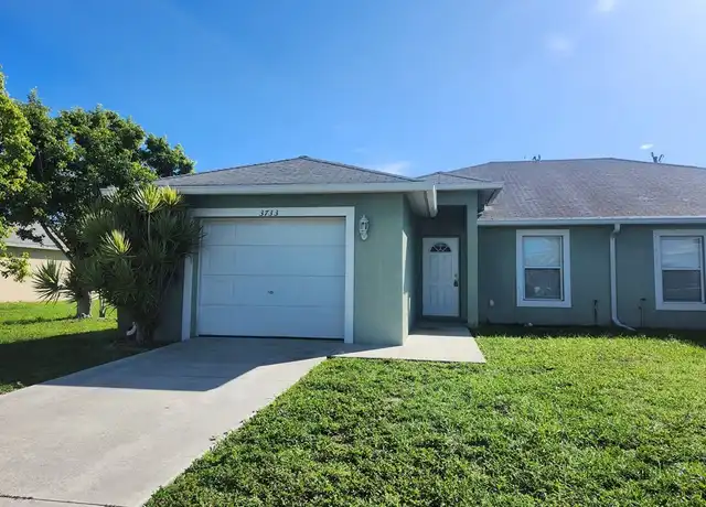 Property at 3733 Country Club Blvd, Cape Coral, FL, 33904, 3 beds, 2 baths, [object Object]