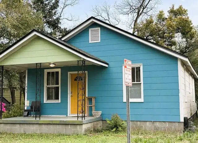 Property at 1905 Harrison St, Savannah, GA, 31404, 2 beds, 1 bath, [object Object]