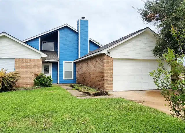 Property at 129 Wagon Ln N, Angleton, TX, 77515, 3 beds, 2 baths, [object Object]