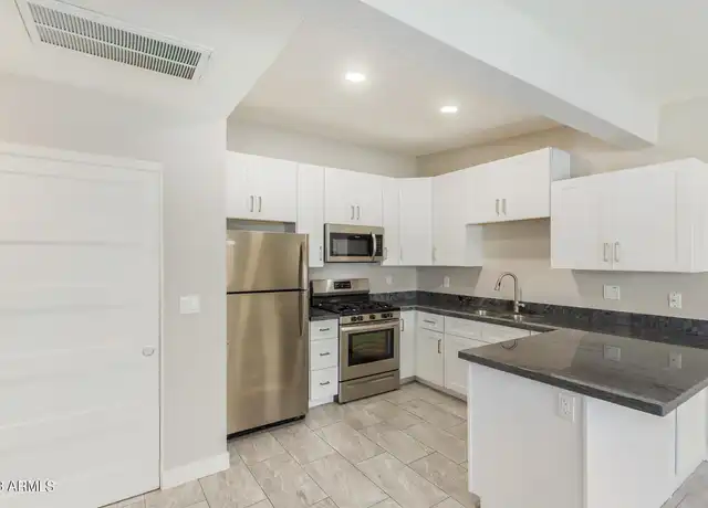 Property at 6631 E Earll Dr Unit 1001, Scottsdale, AZ, 85251, 2 beds, 1 bath, [object Object]