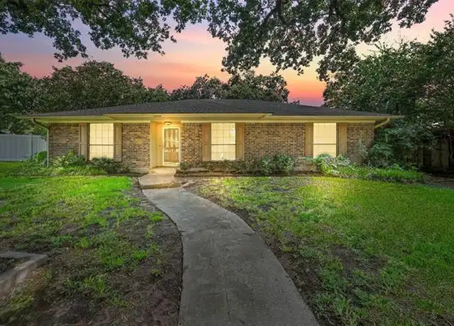 Property at 1203 River Oaks Dr, Flower Mound, TX, 75028, 3 beds, 2 baths, [object Object]