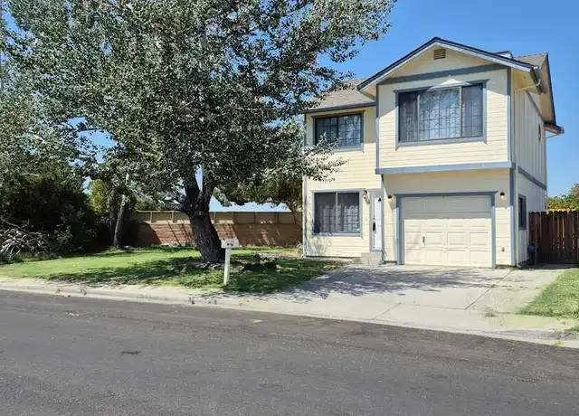 Property at 1060 Dolores Ln, Fallon, NV, 89406, 3 beds, 2 baths, [object Object]
