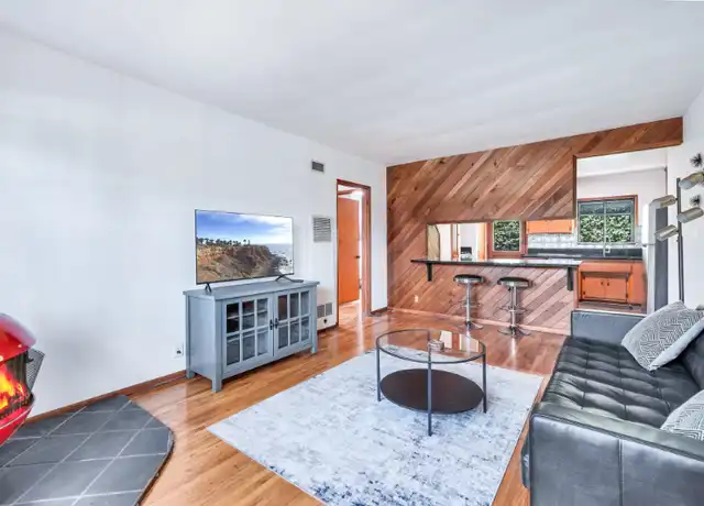 Property at 1129 Harrison Ave, Venice, CA, 90291, 2 beds, 1 bath, [object Object]