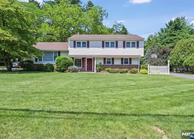 Property at 90 Maria Dr, Hillsdale, NJ, 07642, 4 beds, 2.5 baths, [object Object]