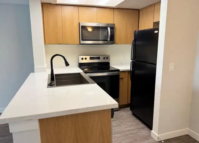 Property at 300 W 2nd St Unit 452, Santa Ana, CA, 92701, 1 bed, 1 bath, [object Object]