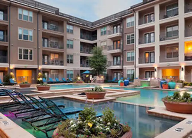 Property at 1802 N Field St Unit C2-18, Dallas, TX, 75202, 3 beds, 2 baths, [object Object]