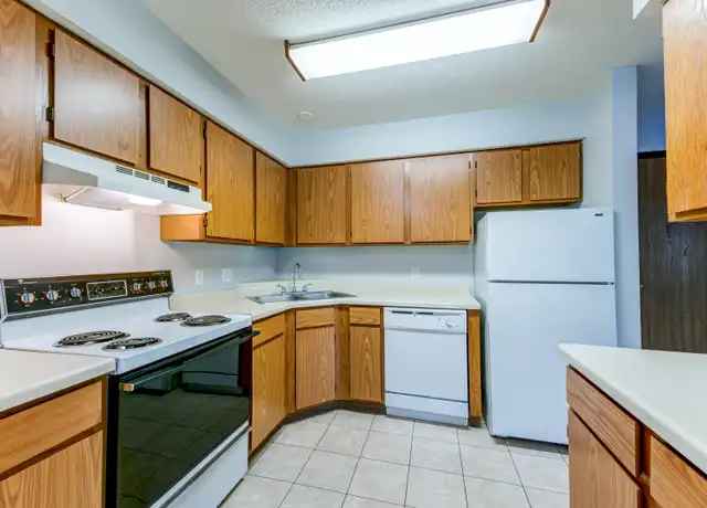 Property at Lakevillage Apartments - 8500 210th St W, Lakeville, MN, 55044, 1-2 bed, 1 bath, [object Object]