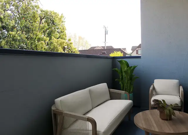 Photo of 1812 Washington Ave, San Leandro, CA 94577