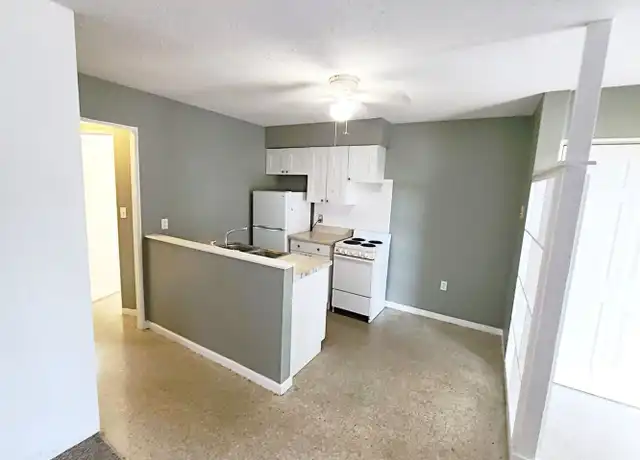 Property at 7317 46th Ave N Unit 4, St. Petersburg, FL, 33709, 1 bed, 1 bath, [object Object]