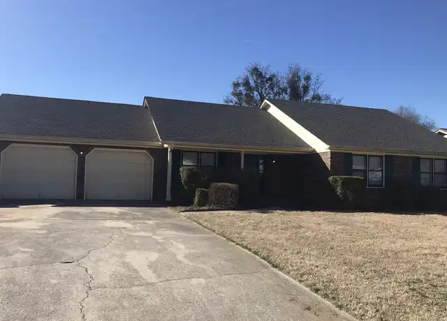 Property at 2246 Westmead Dr SW, Decatur, AL, 35603, 3 beds, 2 baths, [object Object]