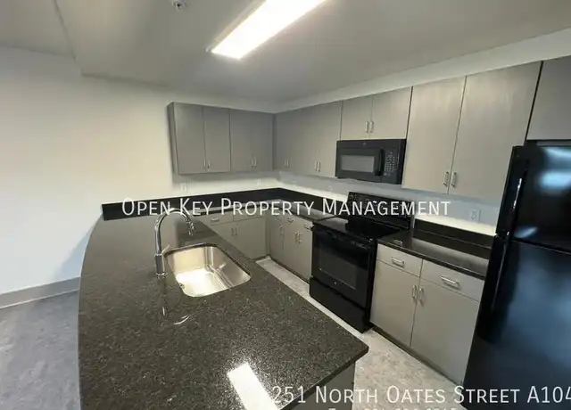 Property at 251 N Oates St Unit A104, Dothan, AL, 36303, 1 bed, 1 bath, [object Object]