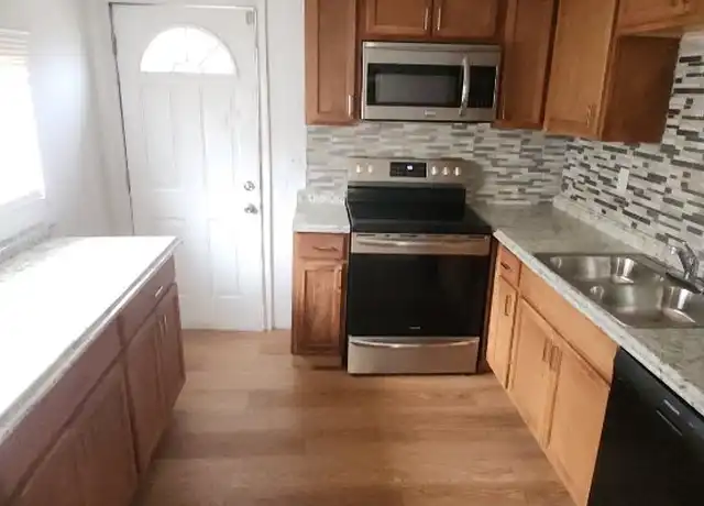 Property at 2542 Steele Ave Unit 2540, Columbus, OH, 43204, 3 beds, 1.5 baths, [object Object]