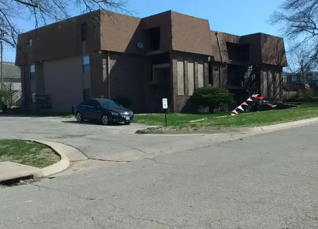 Property at 3624 SW 29th Ter Unit 1, Topeka, KS, 66614, 1 bed, 1 bath, [object Object]