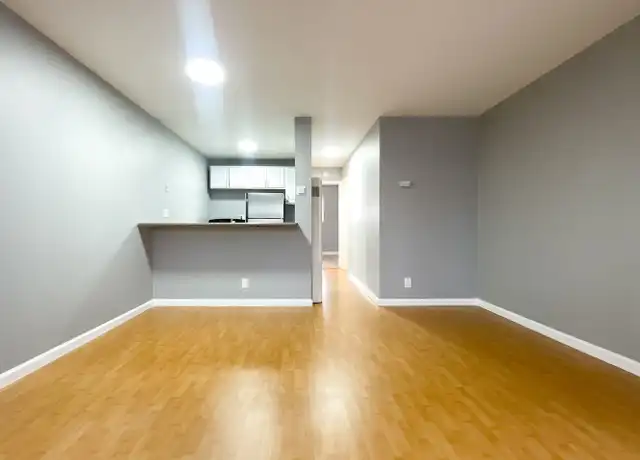 Property at 3025 Park Blvd Unit 5, Oakland, CA, 94610, 1 bed, 1 bath, [object Object]