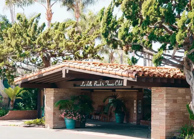 Property at 2000 Spindrift Dr, La Jolla, CA, 92037, 1 bed, 1 bath, [object Object]