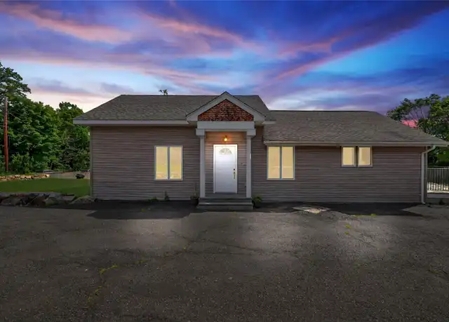 Property at 462 N Liberty Dr, Tomkins Cove, NY, 10986, 2 beds, 1 bath, [object Object]
