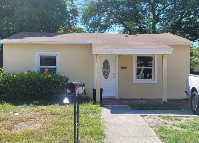 Property at 909 NW 16th Ter, Fort Lauderdale, FL, 33311, 2 beds, 1 bath, [object Object]