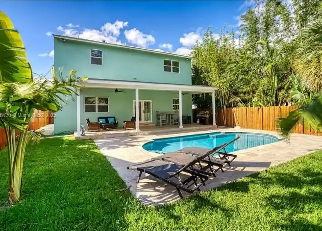 Property at 501 SW 10th St, Fort Lauderdale, FL, 33315, 4 beds, 3 baths, [object Object]