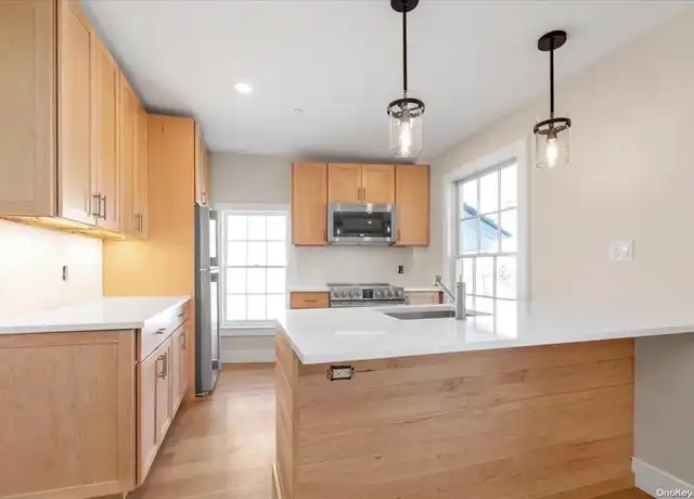 Property at 108 South St Unit D, Oyster Bay, NY, 11771, 1 bed, 1 bath, [object Object]