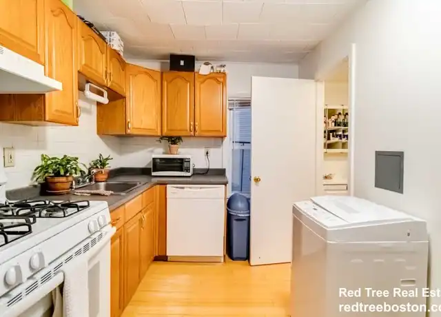 Property at 291 Elm St, Cambridge, MA, 02139, 4 beds, 1 bath, [object Object]
