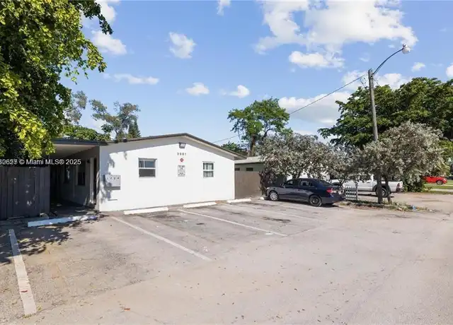 Property at 3981 SW 12th Pl Unit 2, Fort Lauderdale, FL, 33312, 1 bed, 1 bath, [object Object]